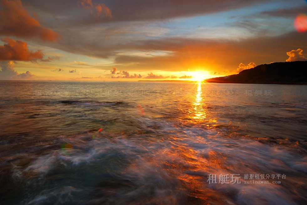 三亞旅游 游艇帆船租賃 海上包船過(guò)夜